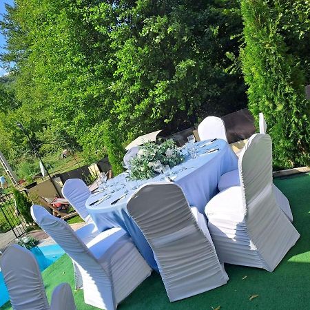 Casa De Vacanta Emd Ieşelniţa Bagian luar foto