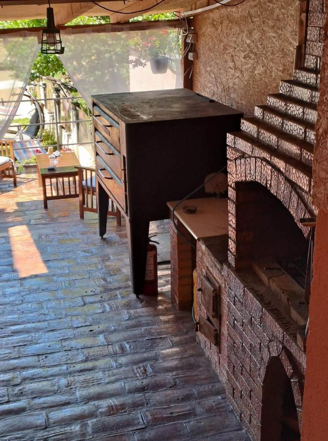 Casa De Vacanta Emd Ieşelniţa Bagian luar foto