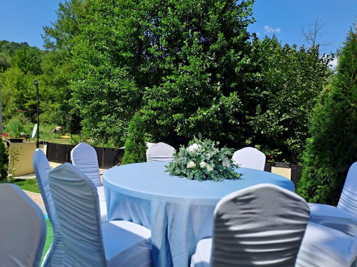 Casa De Vacanta Emd Ieşelniţa Bagian luar foto